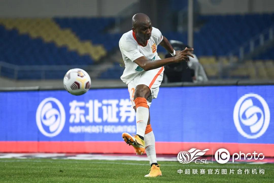 جدول ترتيب الدوري الإنجليزي ٢٠٢٥توقعات وتحليل شامل